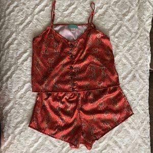 💗 Valentine’s Day Sexy Treat NWOT Satiny Cami Top and Short Set size M